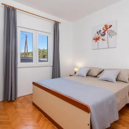 In Seget Gornji Σπίτι διακοπών